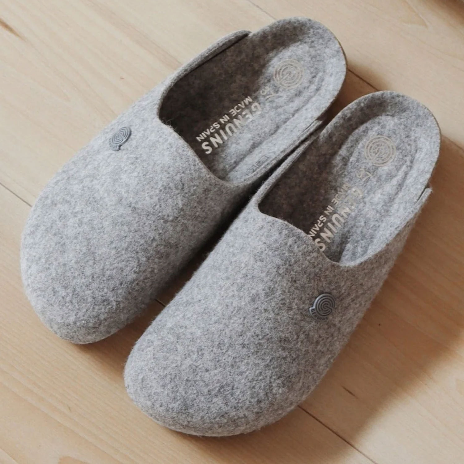 Genuins - Helsinki Monochrome - Unisex Pantoffel aus recyceltem Filz - Grau (Gray) – Bild 3